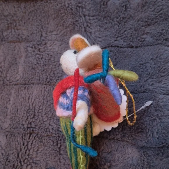 Golf Handmade Felt Bunny Ornament From Anthropologie, Brand New W Tags! - Picture 7 of 11